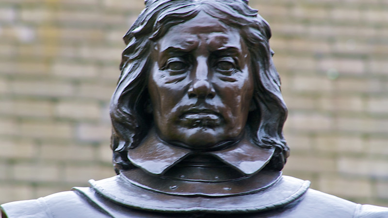 Cromwell cancels Christmas (or did he?)